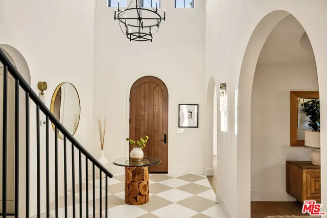 $4,795,000 | 344 North Vista Street, Los Angeles, CA 90036