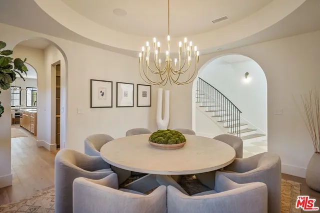 $4,795,000 | 344 North Vista Street, Los Angeles, CA 90036