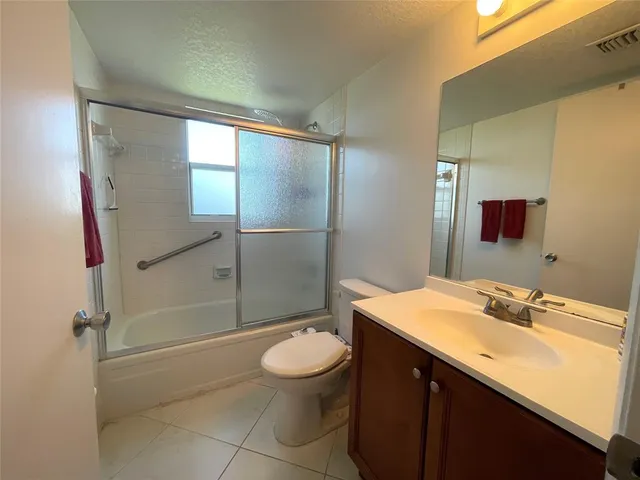 $149,500 | 7640 Northwest 18th Street, Unit 401, Margate, FL 33063