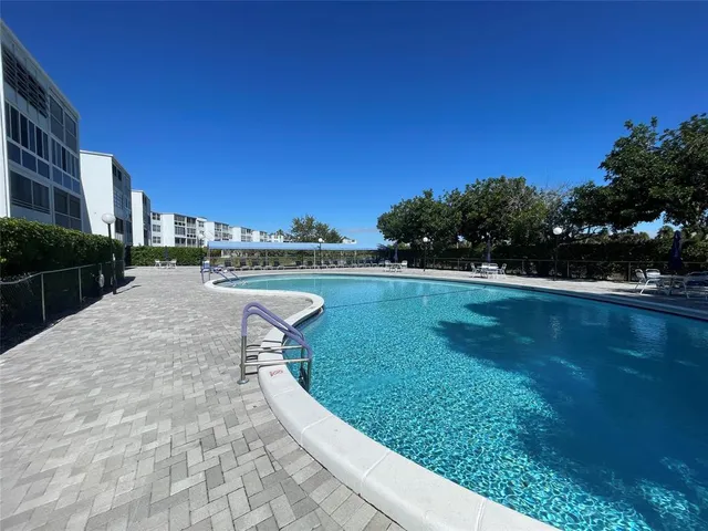 $149,500 | 7640 Northwest 18th Street, Unit 401, Margate, FL 33063