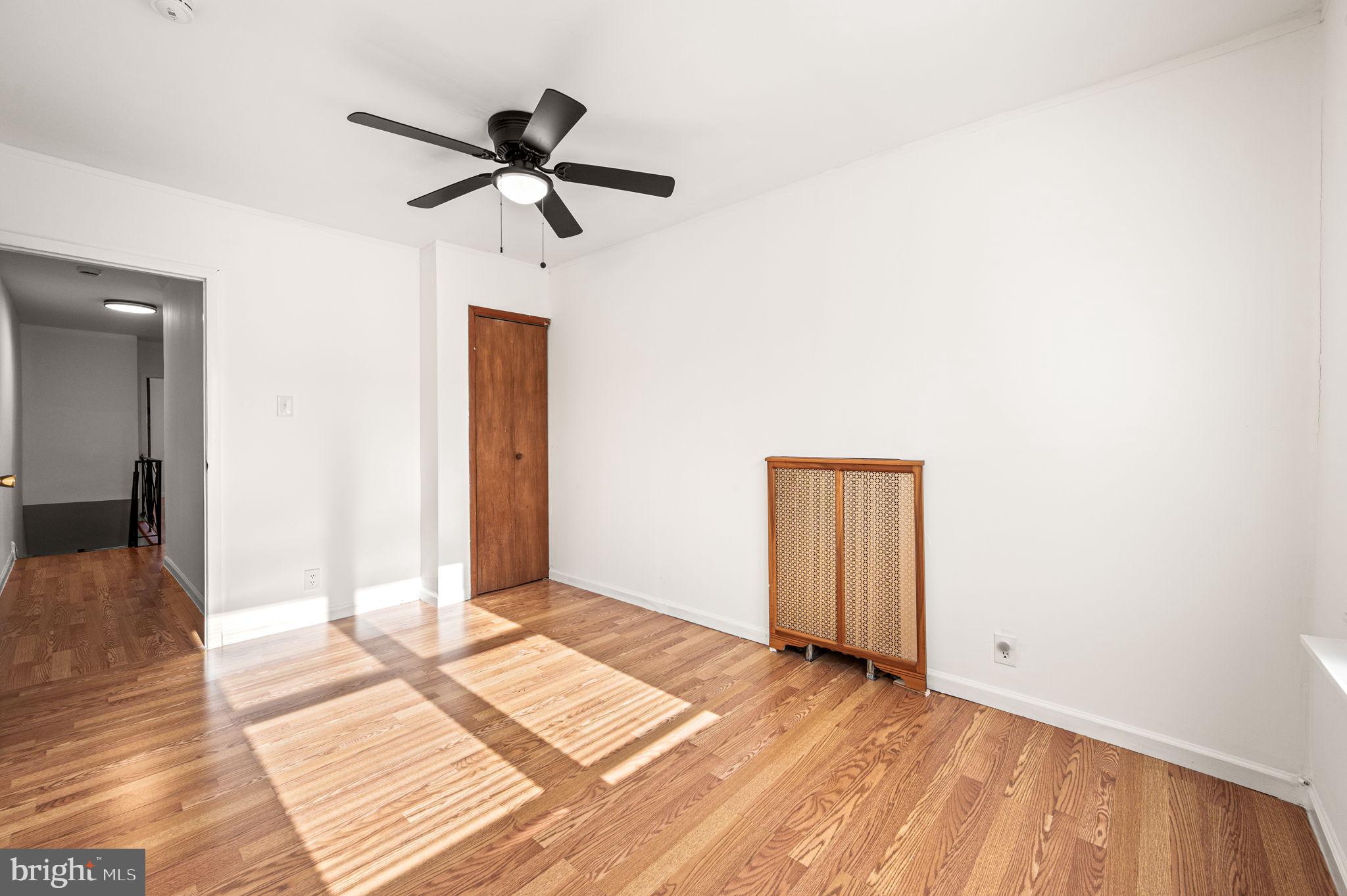 360 Huntley Road Upper Darby, PA 19082 - Photo 16 of 24 Front Bedroom