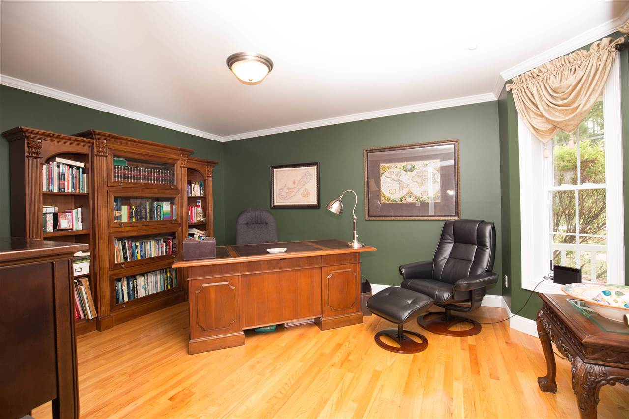 5 Harrington Road Merrimack, NH 03054 - Photo 21 of 40