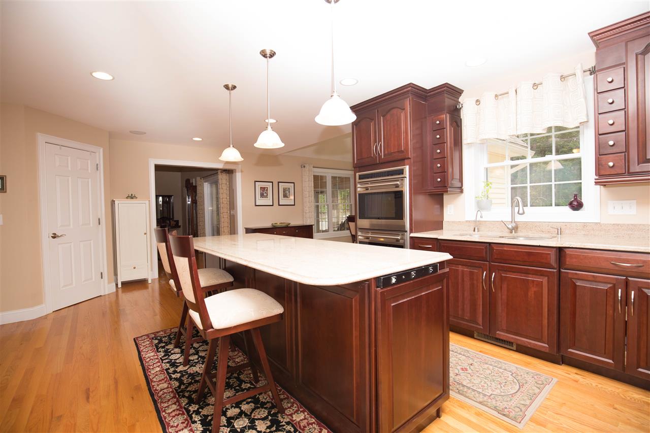 5 Harrington Road Merrimack, NH 03054 - Photo 8 of 40