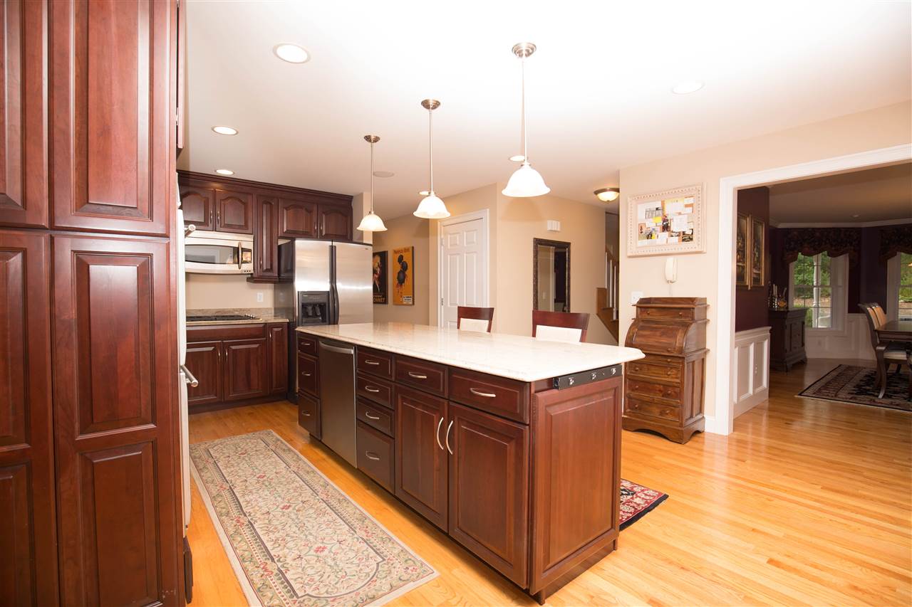 5 Harrington Road Merrimack, NH 03054 - Photo 10 of 40