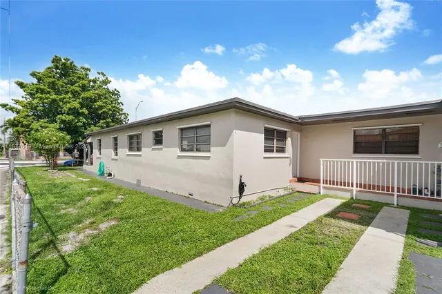$2,600 | 1321 West 2nd Avenue, Unit 1321, Hialeah, FL 33010