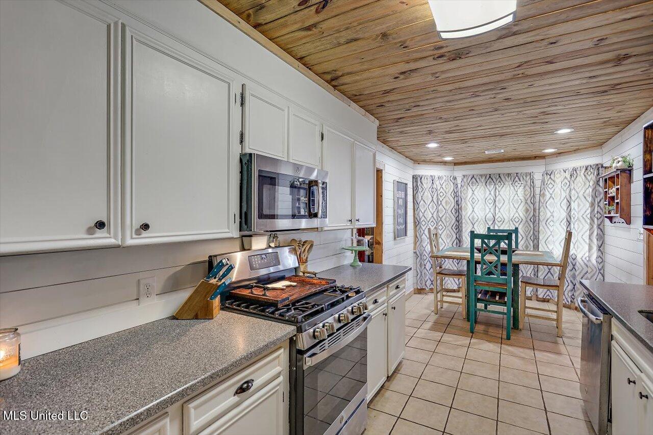 235 Maxie Road Mount Olive, MS 39119 - Photo 11 of 38 20-235 Maxie Rd