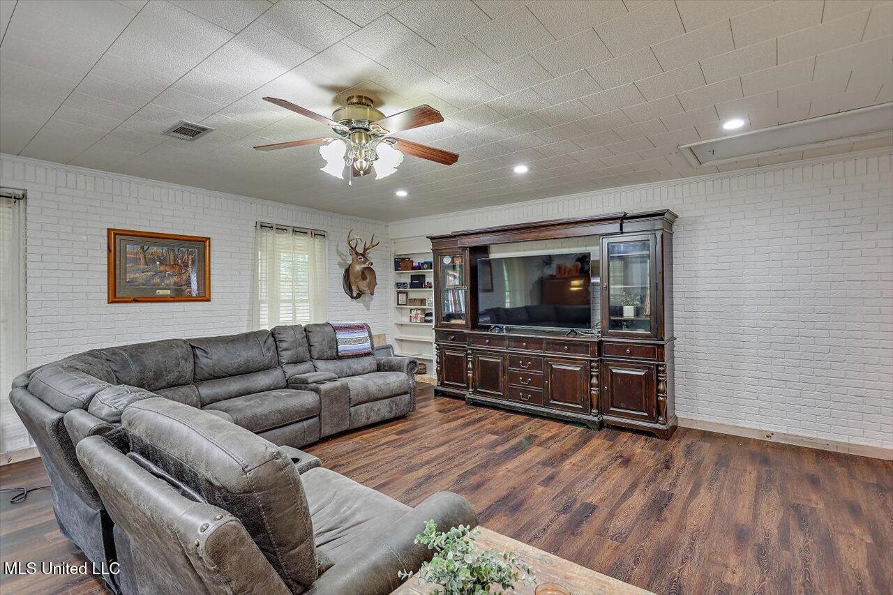 235 Maxie Road Mount Olive, MS 39119 - Photo 16 of 38 09-235 Maxie Rd