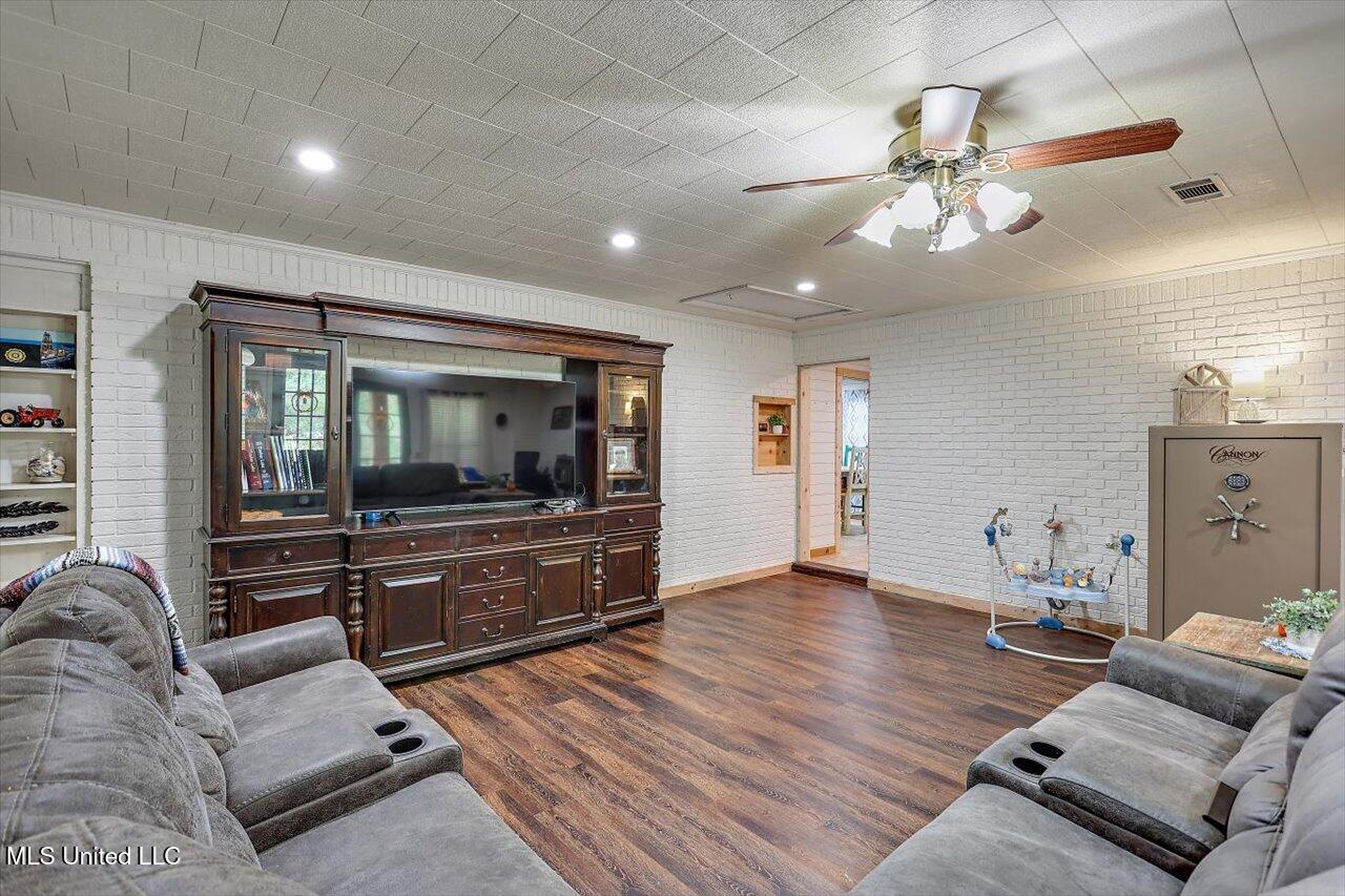 235 Maxie Road Mount Olive, MS 39119 - Photo 17 of 38 10-235 Maxie Rd