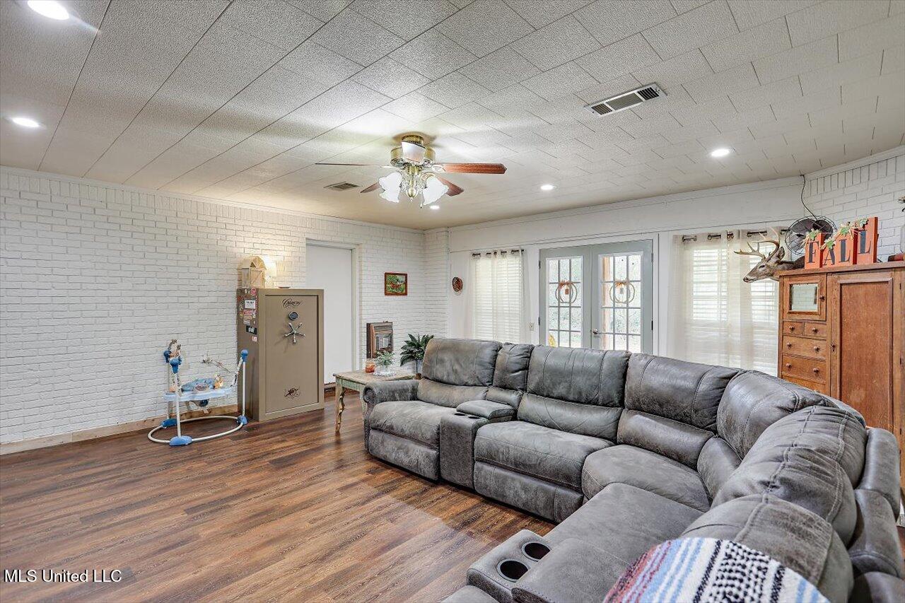 235 Maxie Road Mount Olive, MS 39119 - Photo 19 of 38 12-235 Maxie Rd