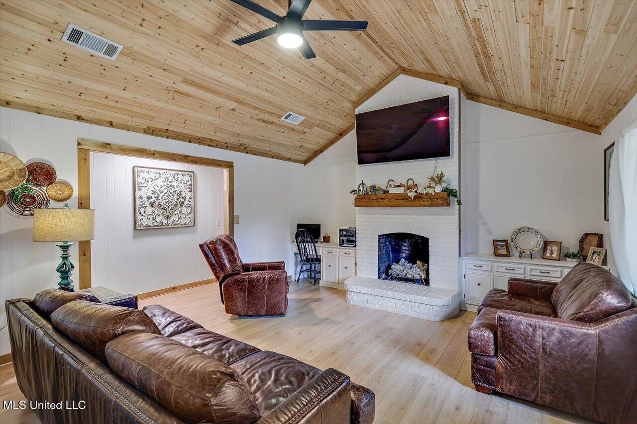 235 Maxie Road Mount Olive, MS 39119 - Photo 5 of 38 13-235 Maxie Rd