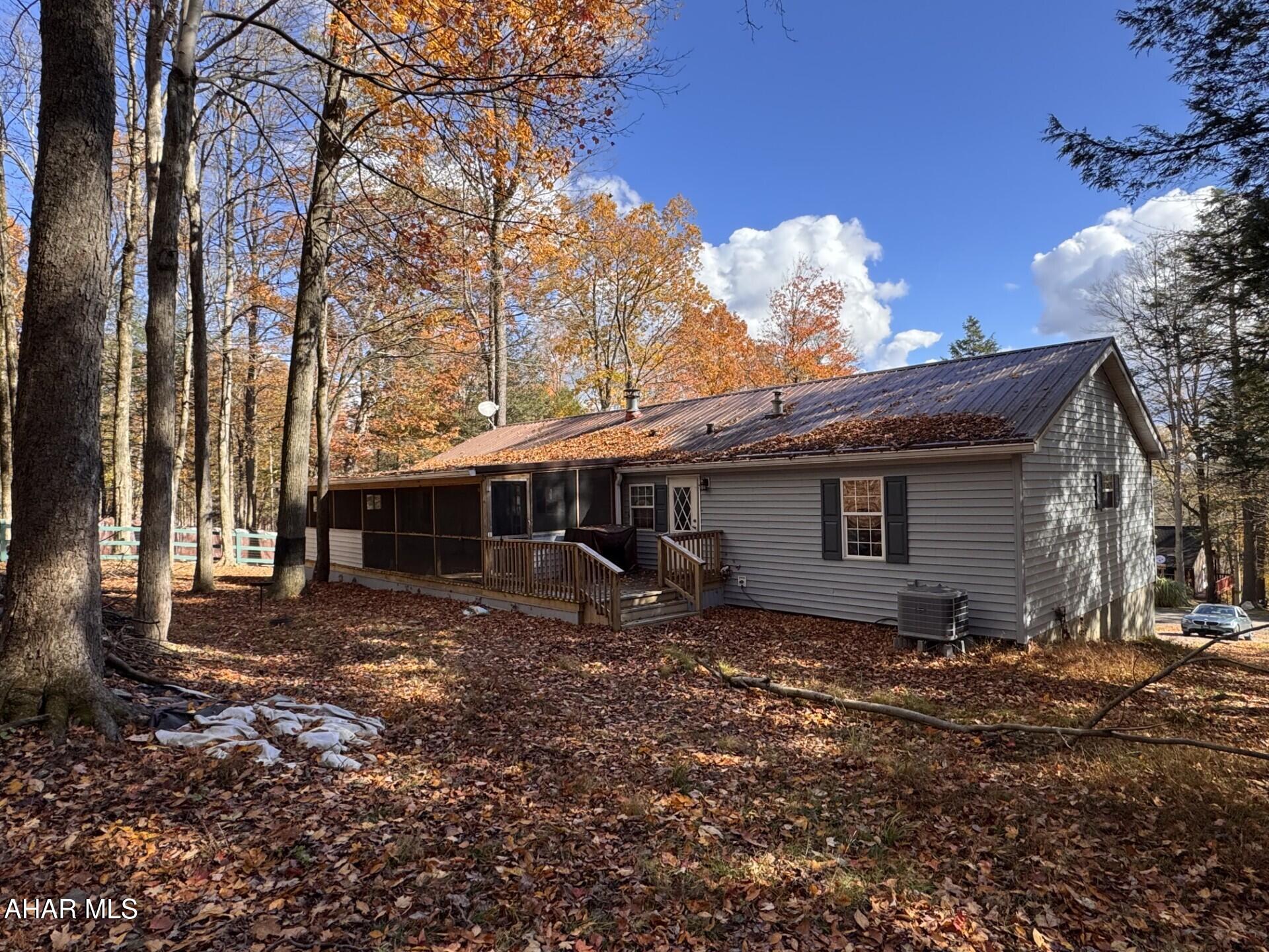 226 Morningside Flinton, PA 16640 - Photo 3 of 34