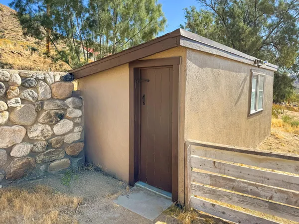 $379,500 | 10505 Hess Boulevard, Morongo Valley, CA 92256
