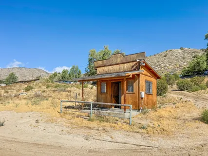 $369,500 | 10505 Hess Boulevard, Morongo Valley, CA 92256