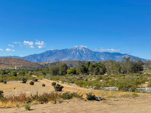 $379,500 | 10505 Hess Boulevard, Morongo Valley, CA 92256