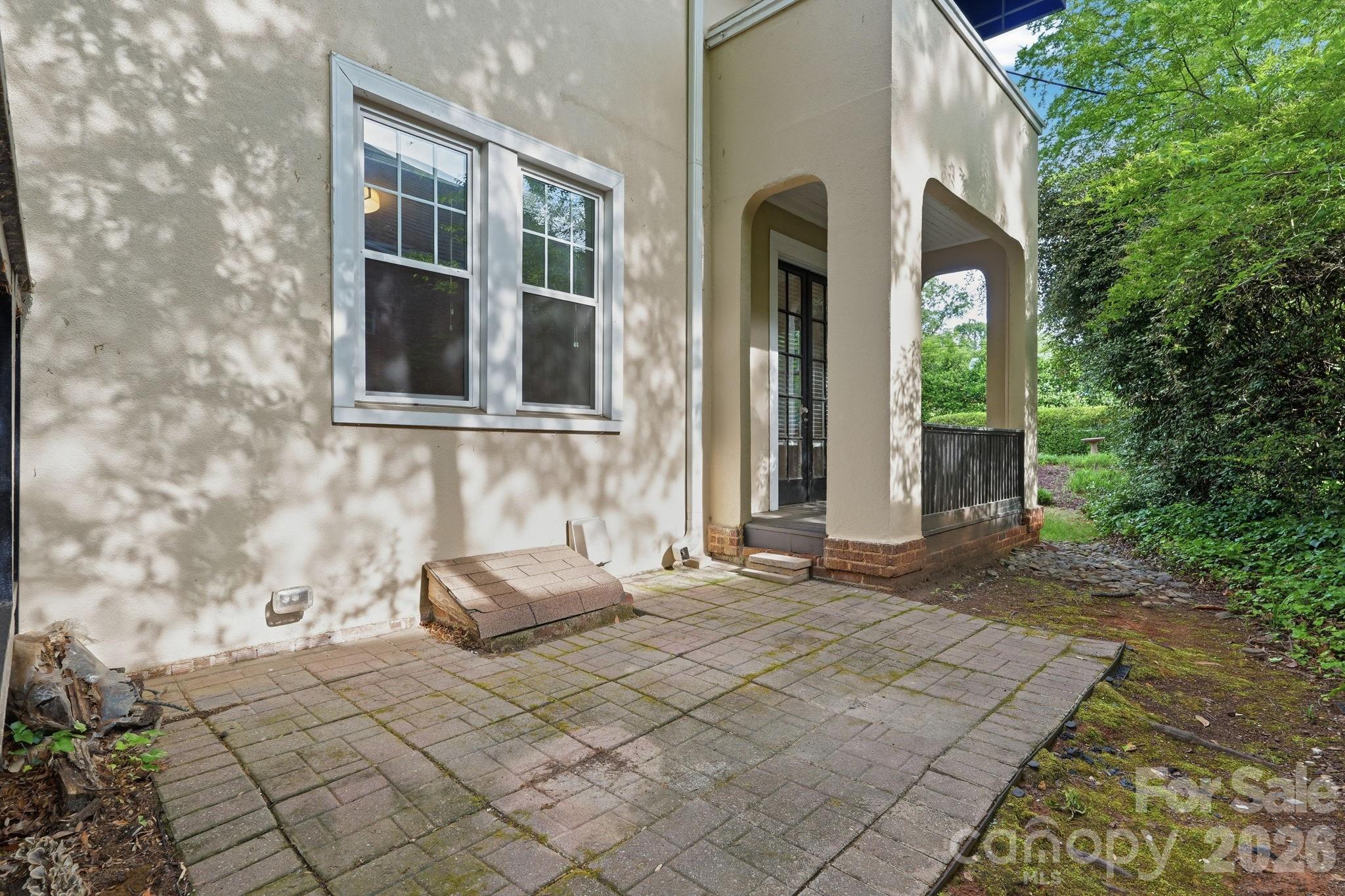 916 Bromley Road Charlotte, NC 28207 - Photo 17 of 45