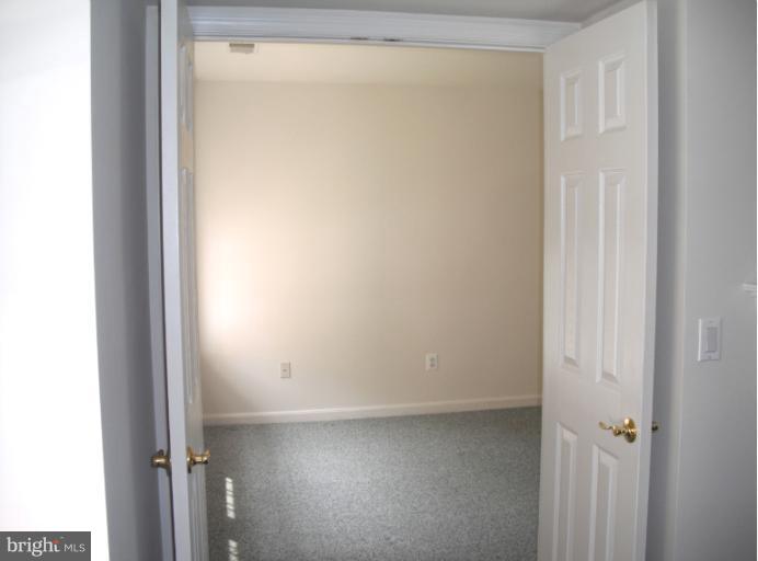 12330 Rosslare Ridge Road, Unit 106 Lutherville-Timonium, MD 21093 - Photo 14 of 16 Den