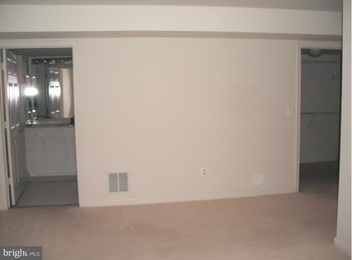 12330 Rosslare Ridge Road, Unit 106 Lutherville-Timonium, MD 21093 - Photo 15 of 16 Bedroom (Master)
