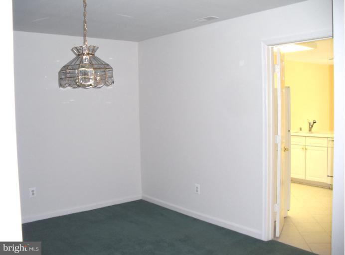 12330 Rosslare Ridge Road, Unit 106 Lutherville-Timonium, MD 21093 - Photo 10 of 16 Dining Room