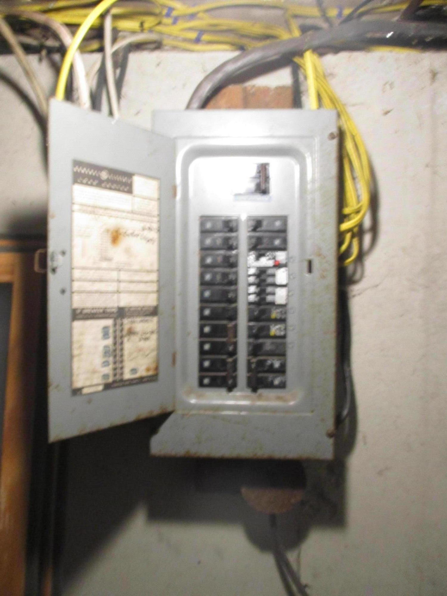 2749 Washington Road Waldoboro, ME 04572 - Photo 10 of 10 panel box