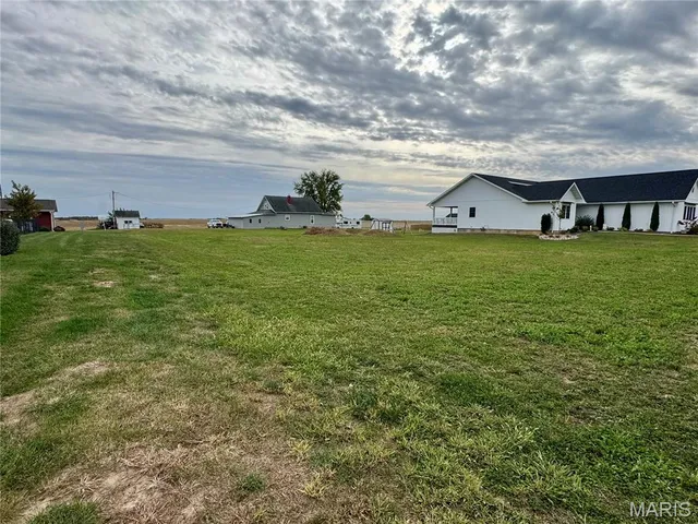 $60,000 | 315 Janet Trail, Palmyra, MO 63461