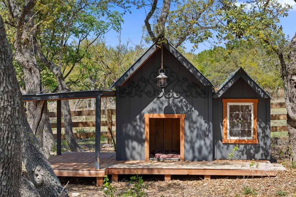 290 Sunset Ridge Dripping Springs, TX 78620 - Photo 29 of 39 View of outdoor structure