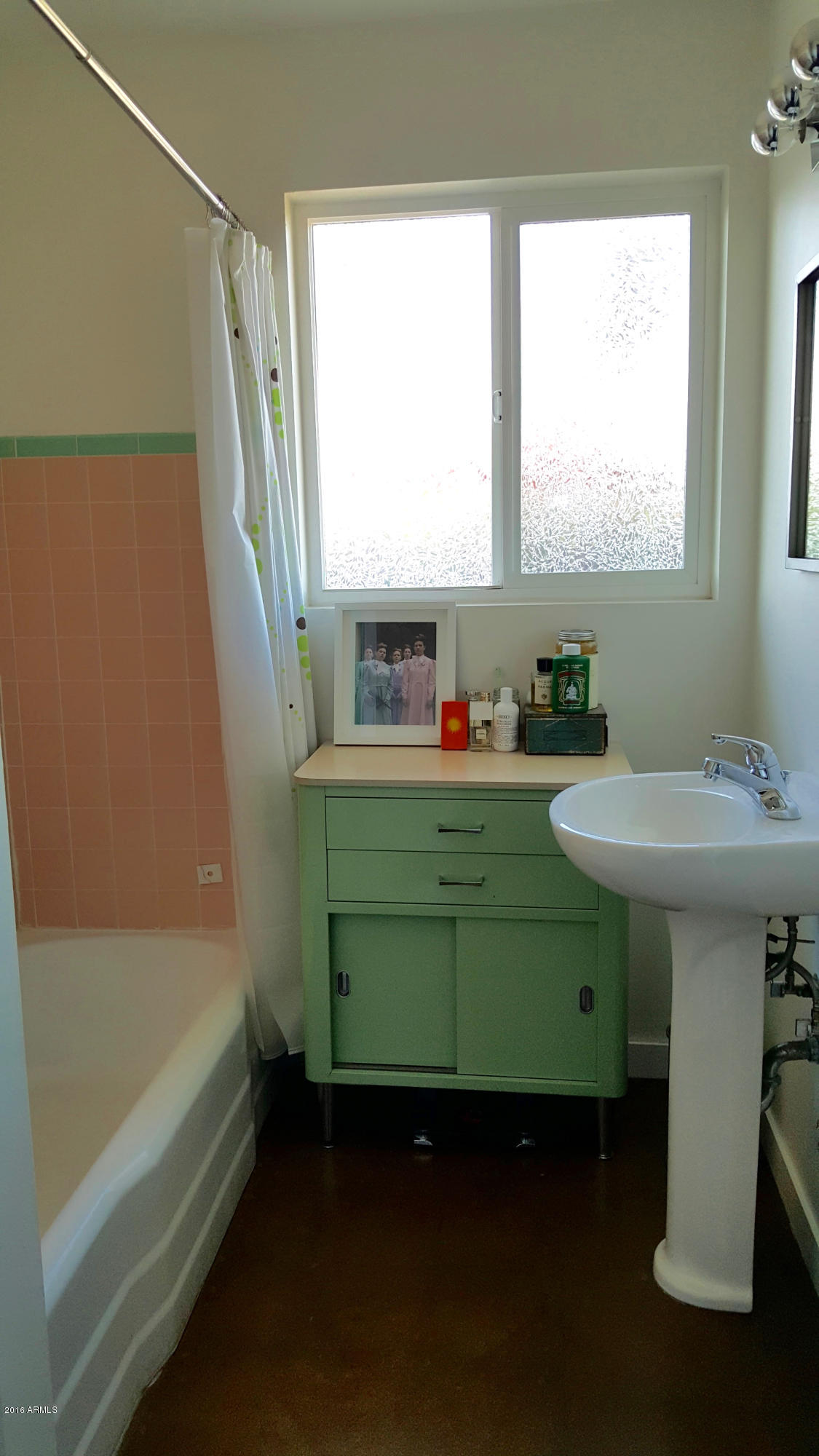 4132 East Almeria Road Phoenix, AZ 85008 - Photo 12 of 24 Second Bathroom