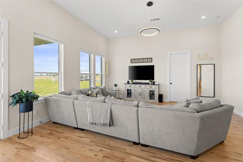 1568 County Road 3517 Quinlan, TX 75474 - Photo 13 of 30