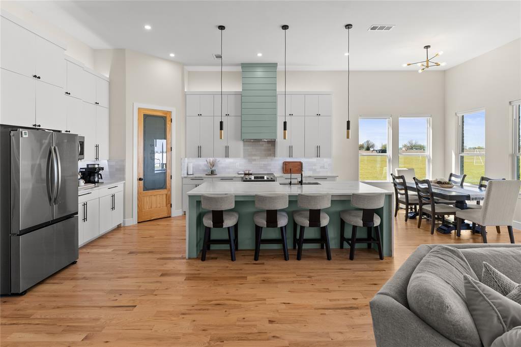 1568 County Road 3517 Quinlan, TX 75474 - Photo 9 of 30