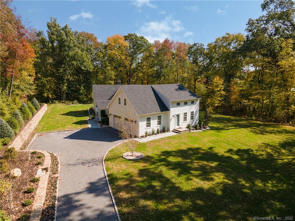 Welcome to 70 Crest Road in Middlbury