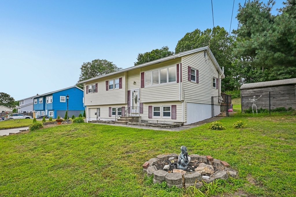 12 Barnard Road Lawrence, MA 01843 - Photo 2 of 25 Gallery Image 2