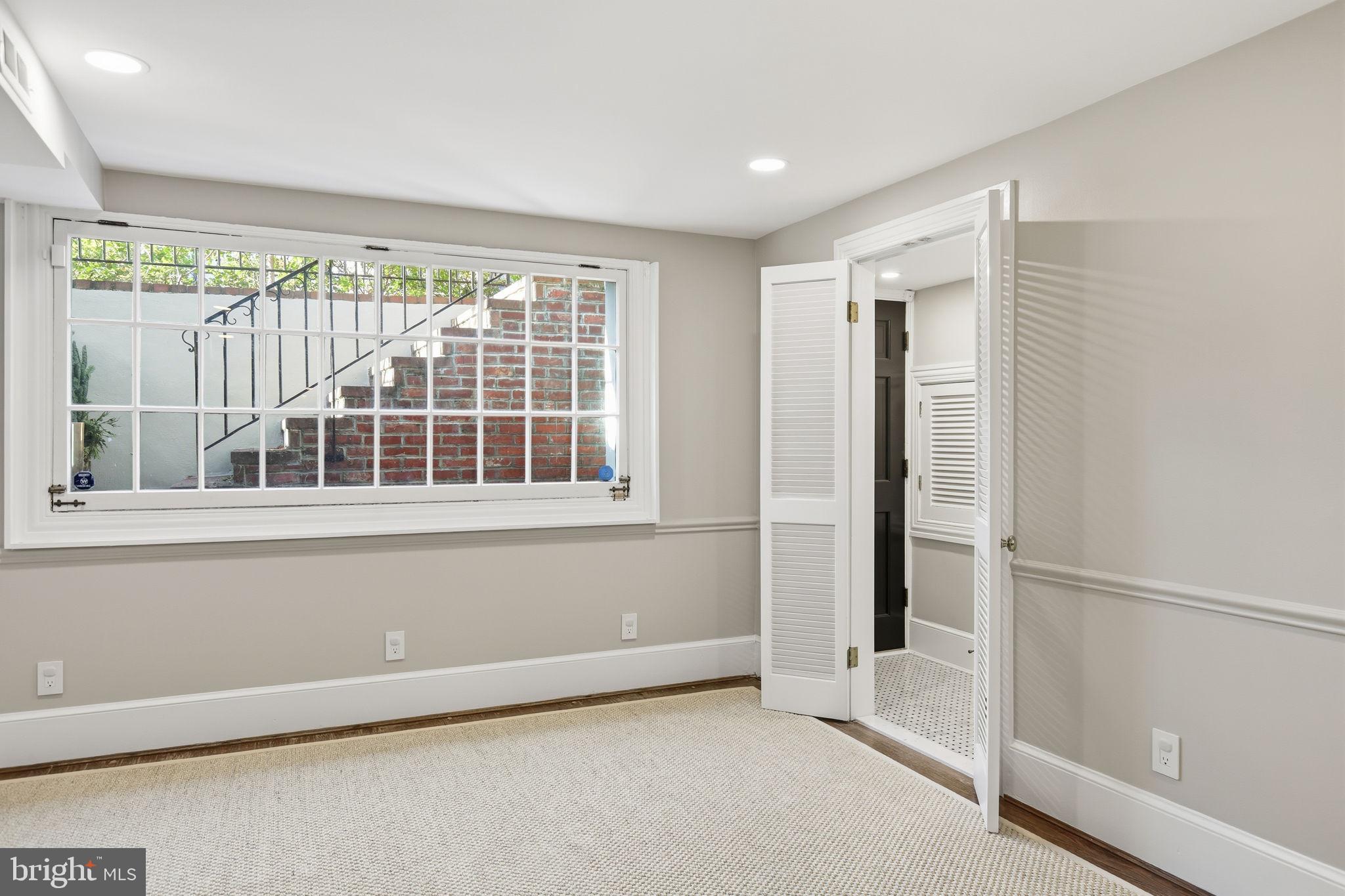 322 2nd Street Southeast Washington, DC 20003 - Photo 18 of 22