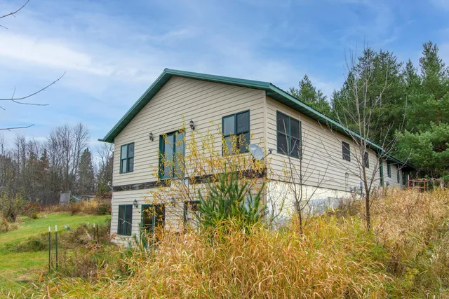 $369,000 | 32837 240th Place, McGregor, MN 55760