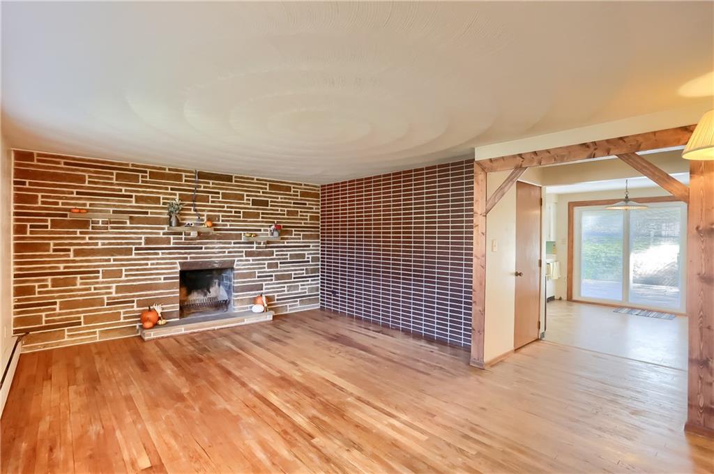 132 McFann Road Valencia, PA 16059 - Photo 4 of 25