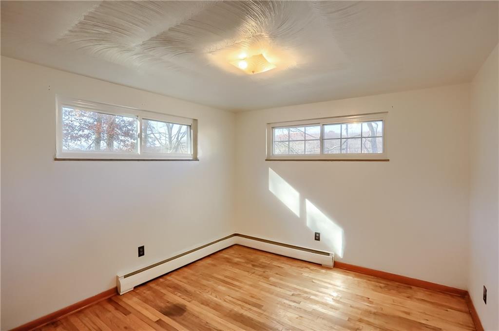 132 McFann Road Valencia, PA 16059 - Photo 9 of 25