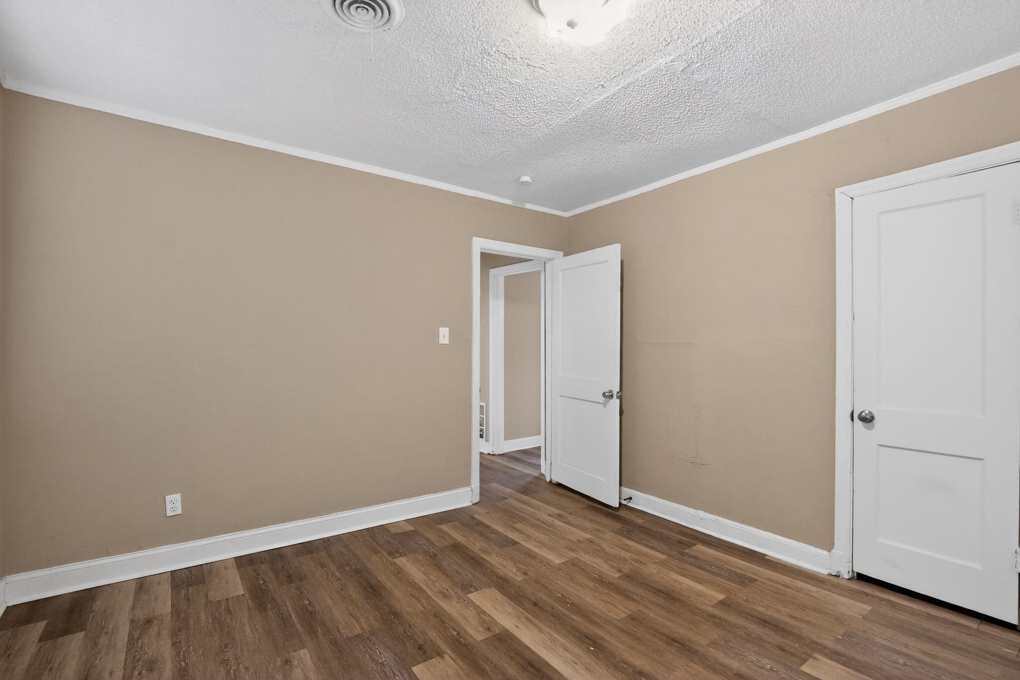 356 Hewlett Road Memphis, TN 38109 - Photo 23 of 30 a view of an empty room