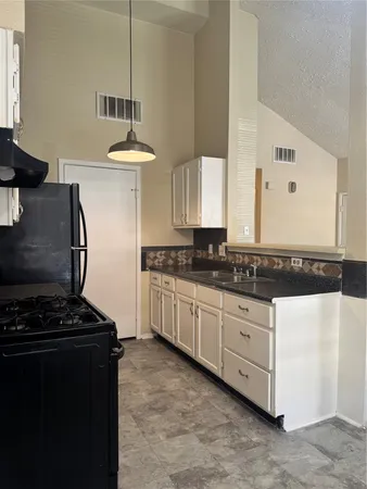 $1,250 | 10056 Sharpton Drive, Houston, TX 77038