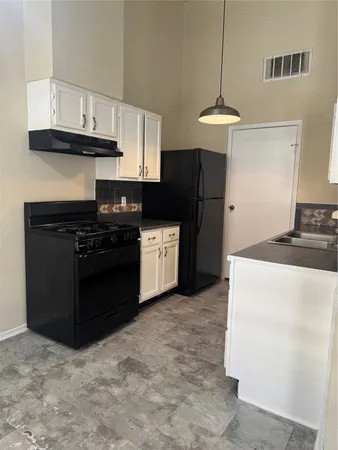 $1,250 | 10056 Sharpton Drive, Houston, TX 77038