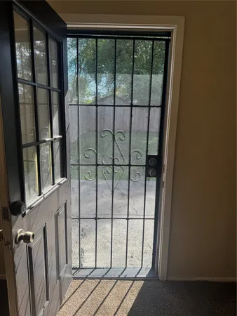 $1,250 | 10056 Sharpton Drive, Houston, TX 77038