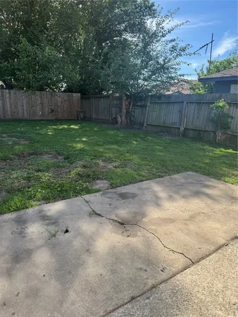 $1,250 | 10056 Sharpton Drive, Houston, TX 77038