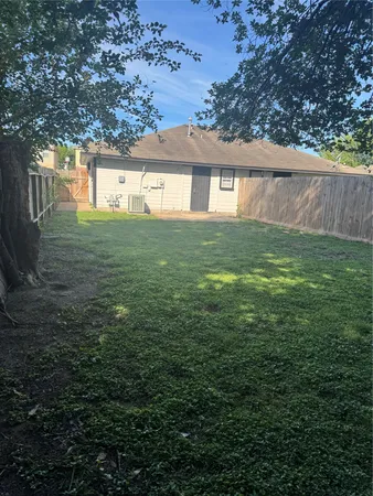 $1,250 | 10056 Sharpton Drive, Houston, TX 77038