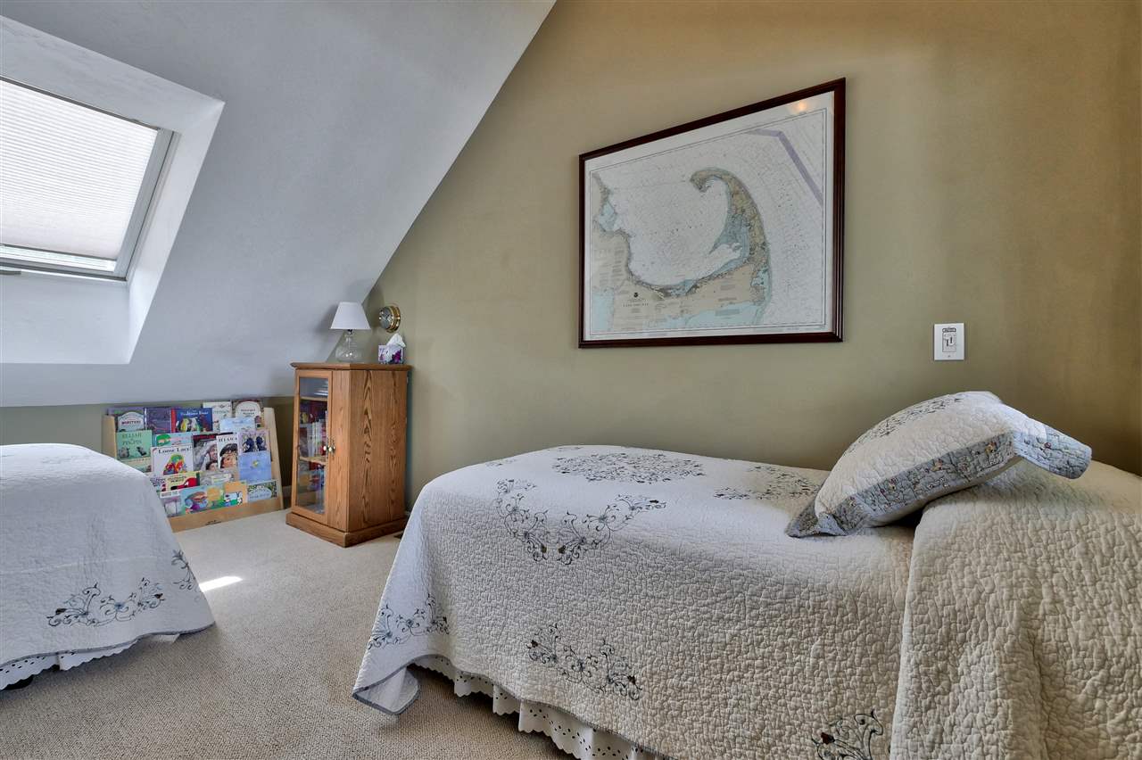 108 Hawthorne Village Road Nashua, NH 03062 - Photo 23 of 38 Gallery Image 23