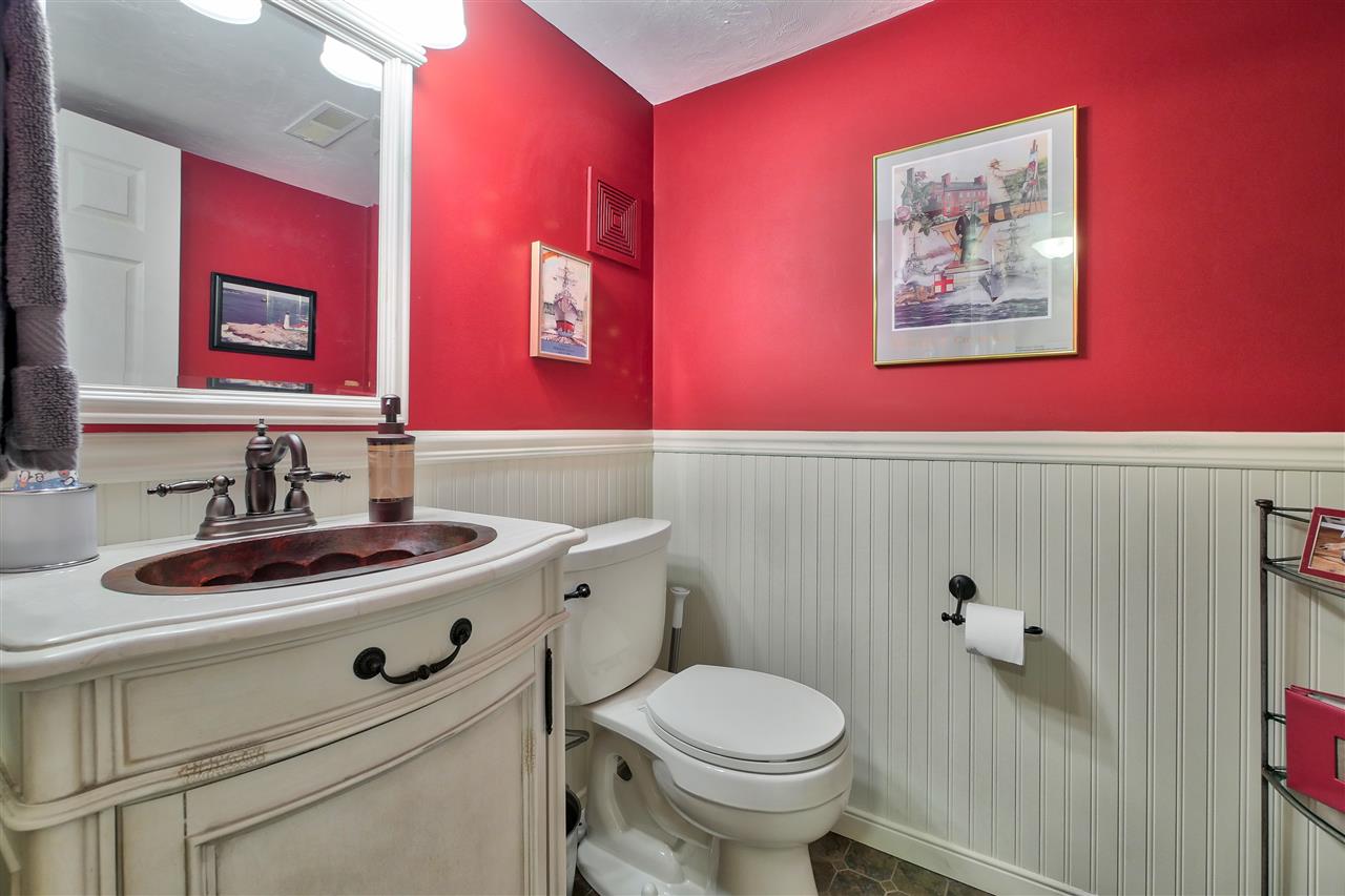 108 Hawthorne Village Road Nashua, NH 03062 - Photo 28 of 38 Gallery Image 28