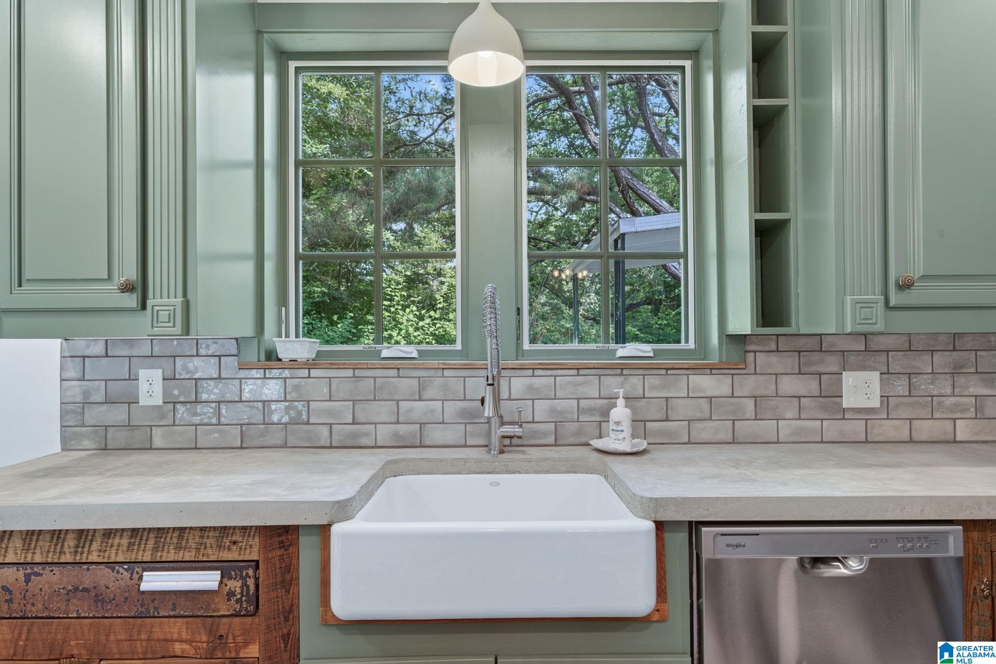 428 Valley Road Birmingham, AL 35206 - Photo 16 of 52