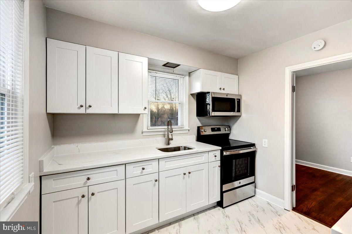 6203 Buckler Road Clinton, MD 20735 - Photo 4 of 30