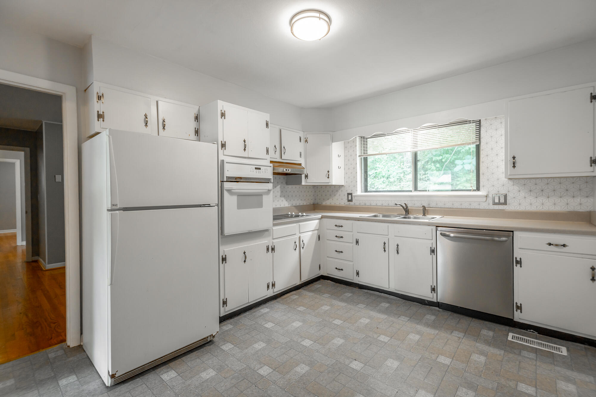 4802 Eldridge Road Hixson, TN 37343 - Photo 16 of 23 4802 Eldridge Road HD-12