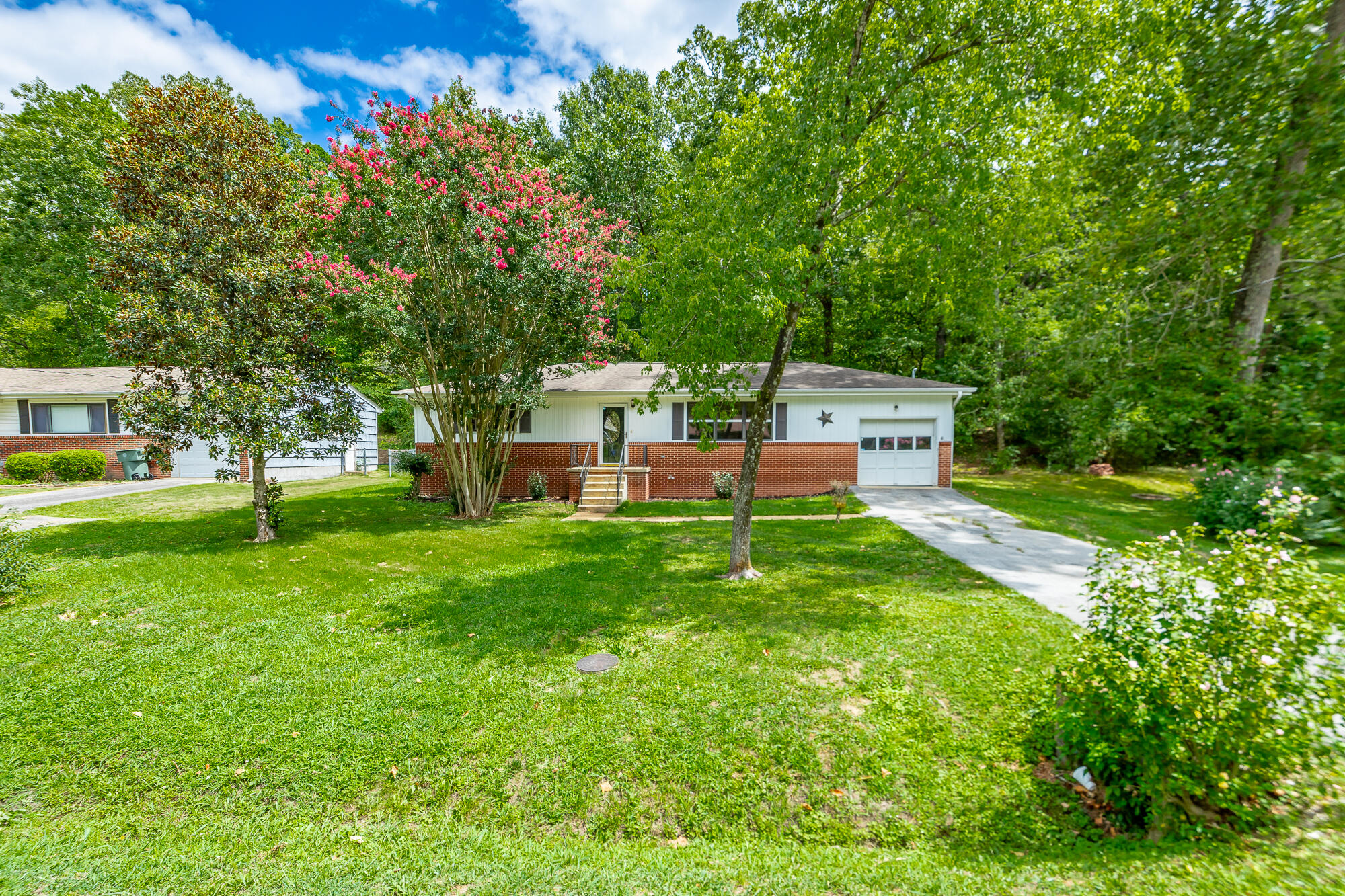 4802 Eldridge Road Hixson, TN 37343 - Photo 3 of 23 4802 Eldridge Road HD-39