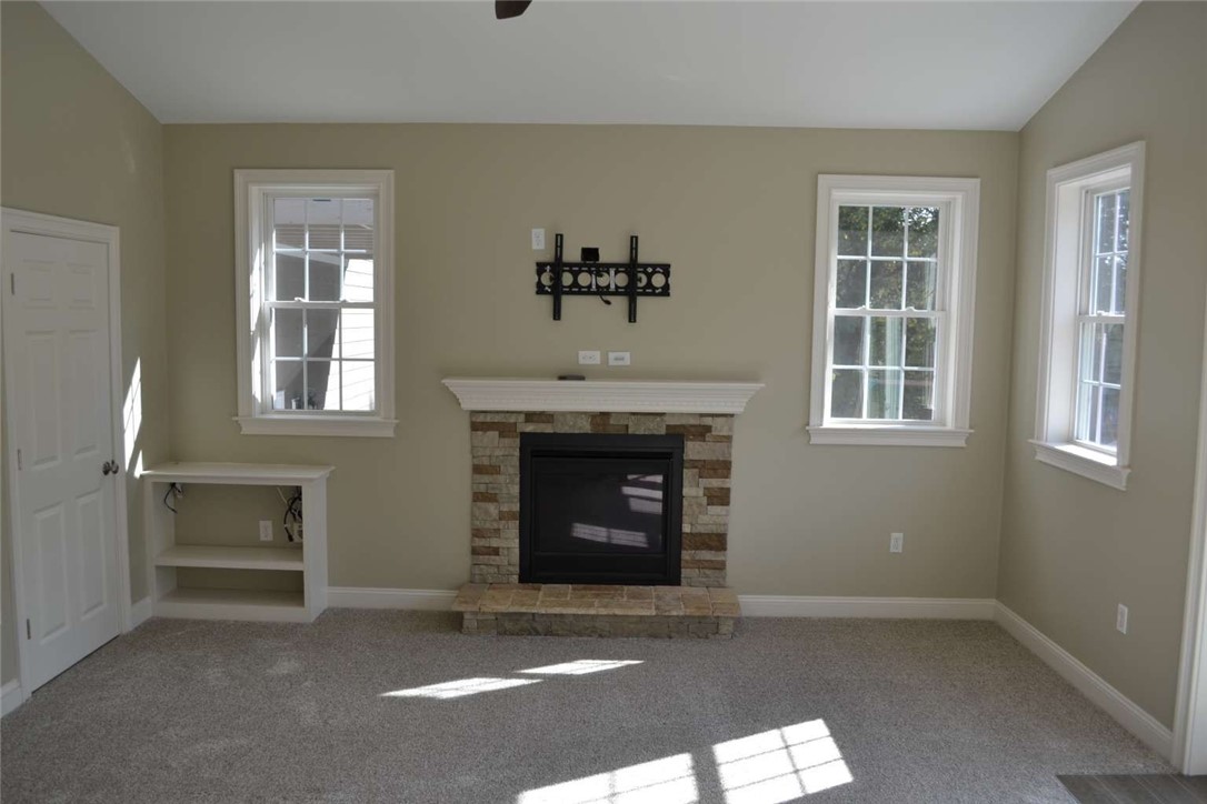 266 Angell Road Lincoln, RI 02865 - Photo 9 of 20