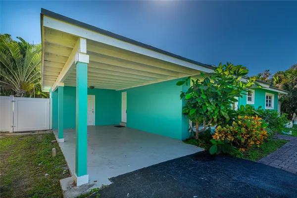 $579,000 | 608 Northeast 24th Avenue, Pompano Beach, FL 33062