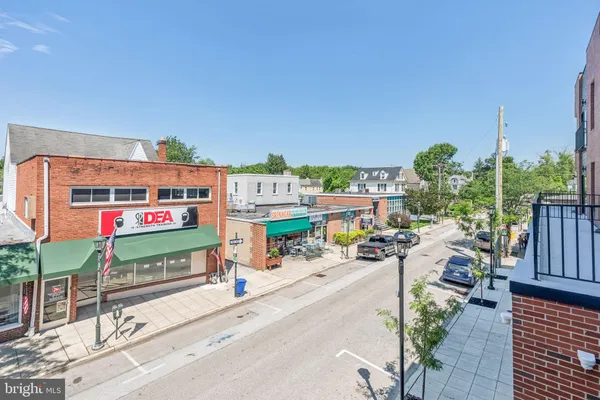 $3,390 | 203 Haverford Avenue, Unit 308, Narberth, PA 19072