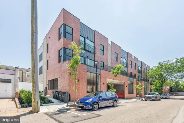 $3,390 | 203 Haverford Avenue, Unit 308, Narberth, PA 19072